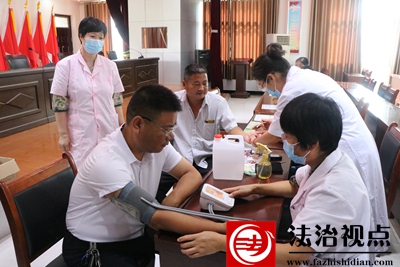 县妇幼保健院义诊 (2).JPG