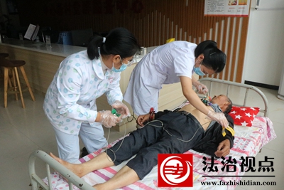 镇卫生院到中心中秋义诊 096.JPG